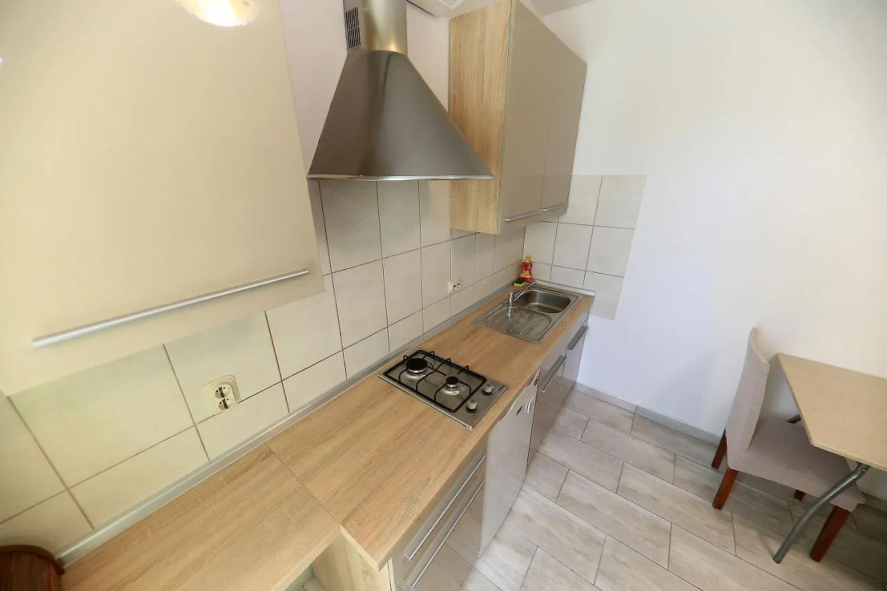 Apartmani Tonci Pag Pag Town